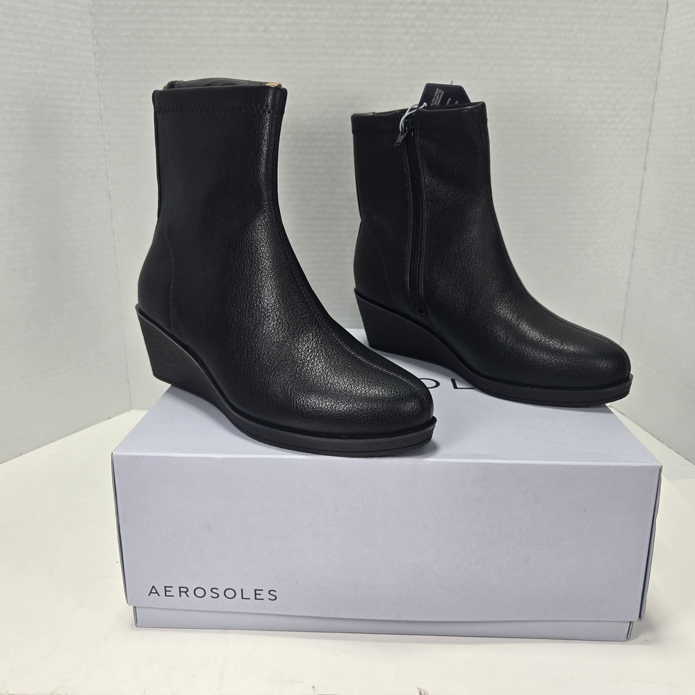 Aerosoles Binnie Black Wedge Faux Leather Ankle Boots Women's Size 6 Wide
